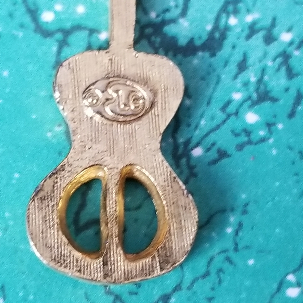 Relisted -guitar necklace gold tone - Picture 4 of 6